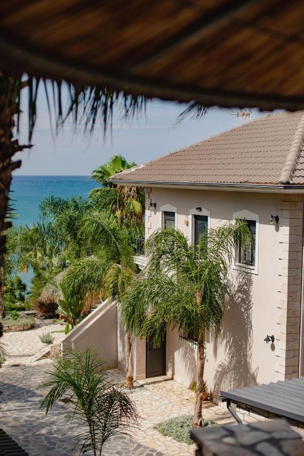 Orraon Lux Aparts K Apartment Preveza Luaran gambar